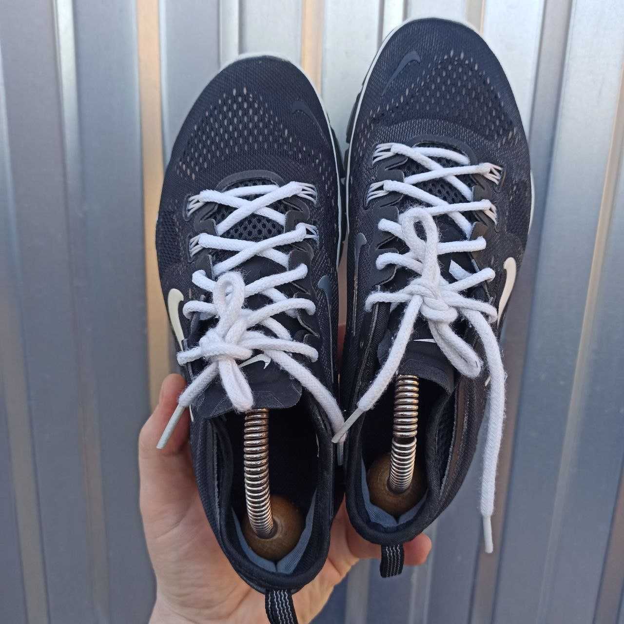 Кросівки Nike Free Tr Fit 4 Розмір 36,5 (23 см.)
