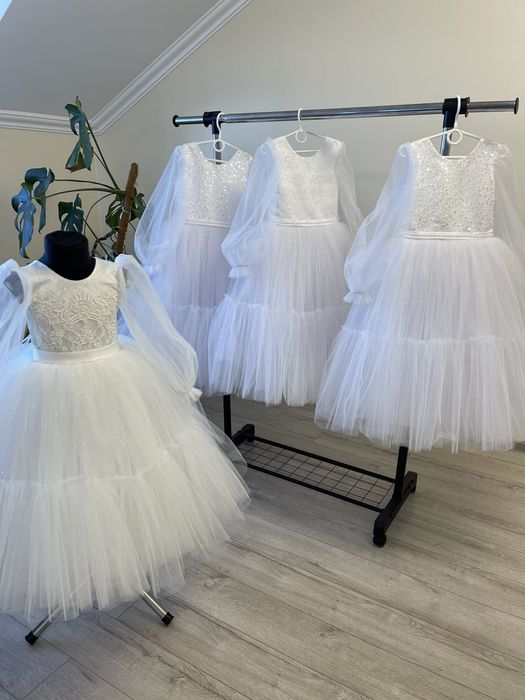 Продажа нарядных платьев для девочекк