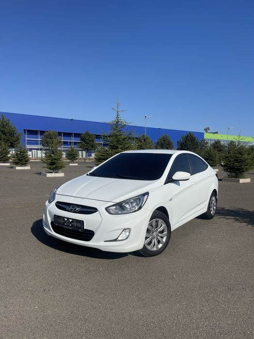 Продам Hyundai Accent 2012