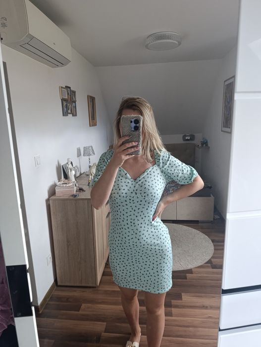 Sukienka letnia romantyczna kwiaty kobieca dekolt sexy s m