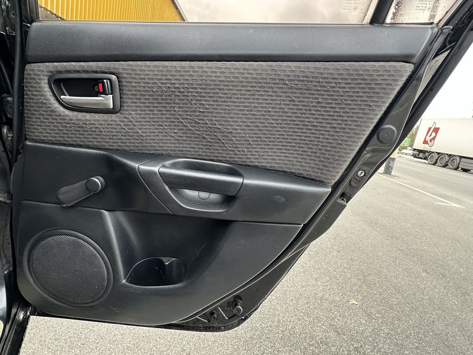 Продається Mazda 3