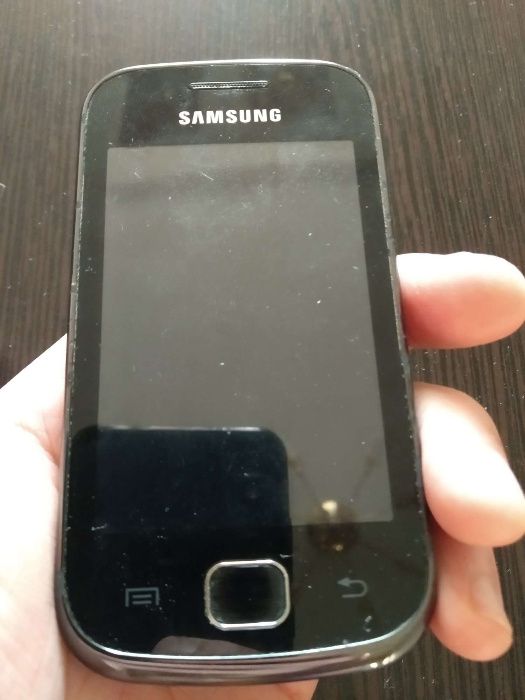 Продам смартфон Samsung Galaxy gio GT-S5660