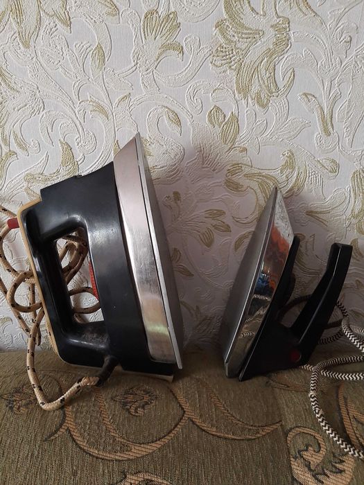 Утюги рабочие времен СССР