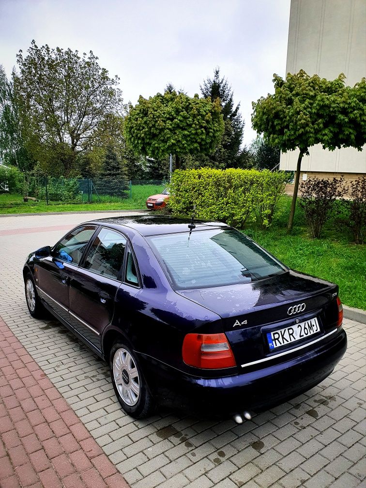 Audi A4 B5/1.9 TDI 90KM/Klima/Ekonomiczny