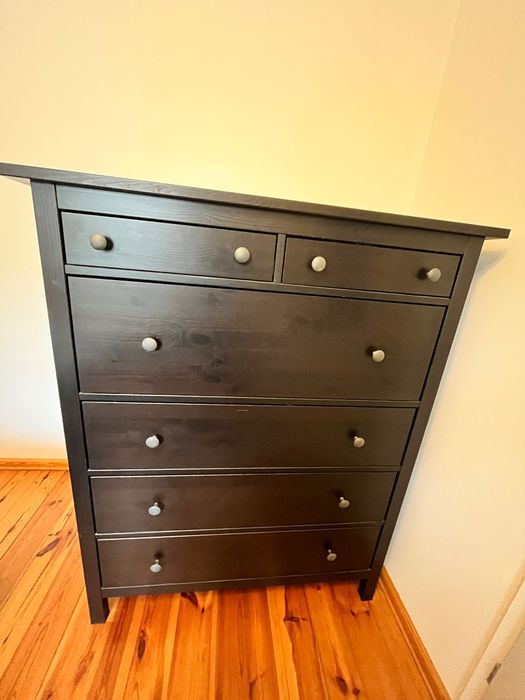 Komoda IKEA Hemnes
