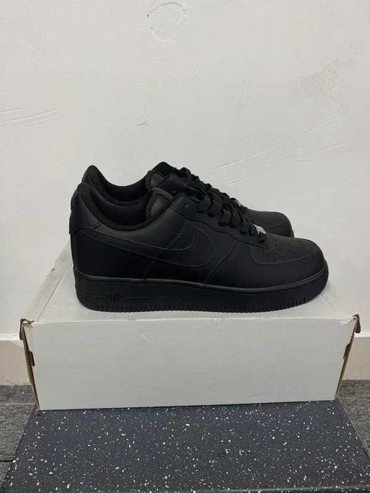 Buty meskie Nike Air Force 1 Low Black R.44