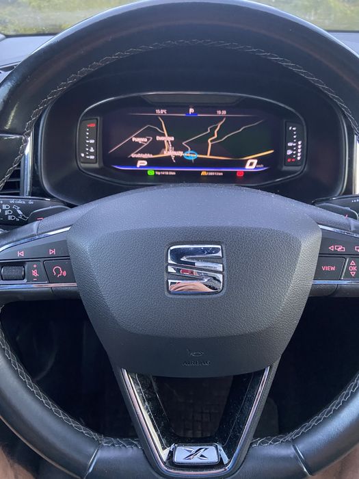 Seat ateca xcelence virtual kokpit kamery 360 full led lampy