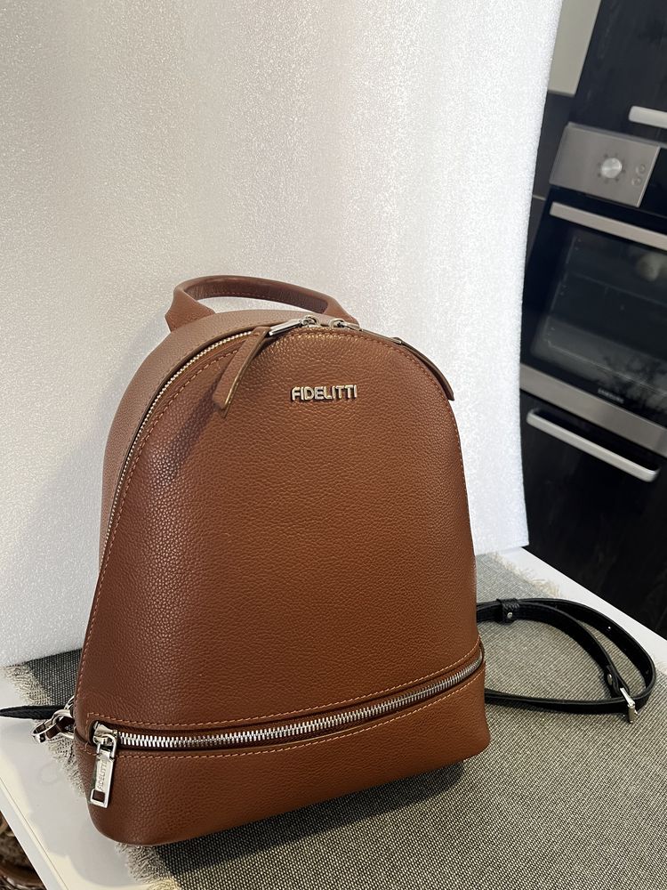 Fidelitti tirgo рюкзак шкіра коричневий кемел сумка фіделіті