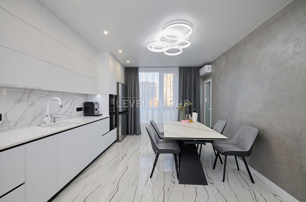 Продаж 3 кім квартири з ремонтом, 80м2 в ЖК Варшавський Плюс