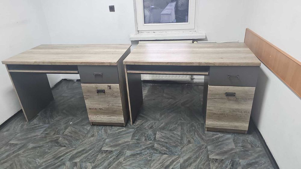 Sprzedam 1 stoły i 3 krzesła