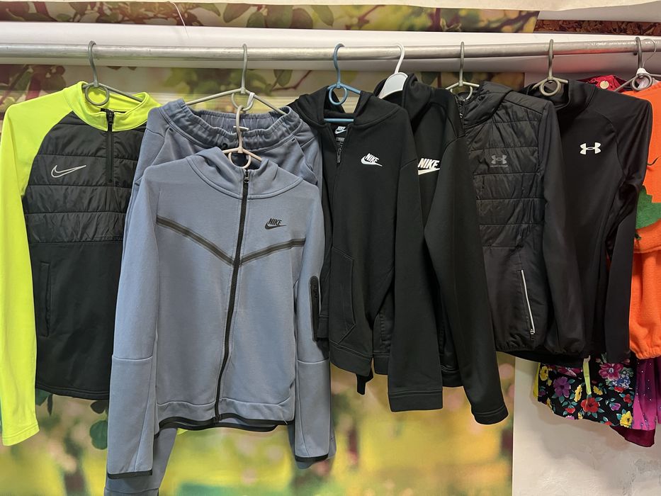 Одяг найк на підлітка 146