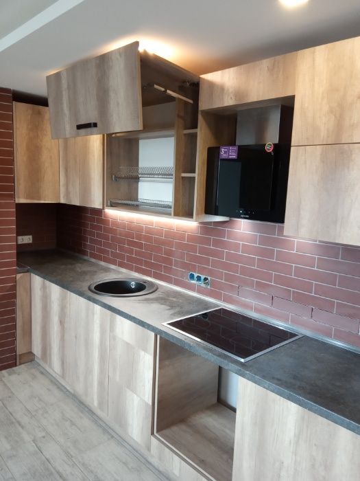 Замена фасадов, столешниц,ремонт,изготовление мебели