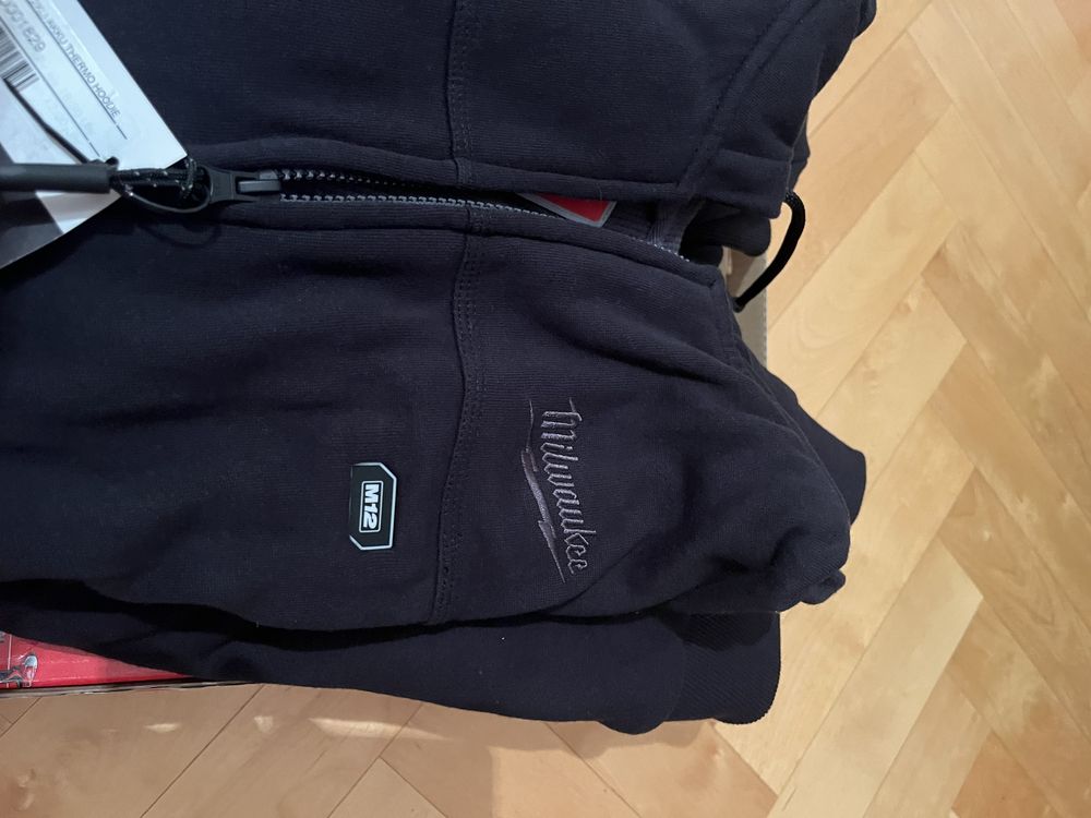 Bluza milwaukee czarna podgrzewana XXL nowa