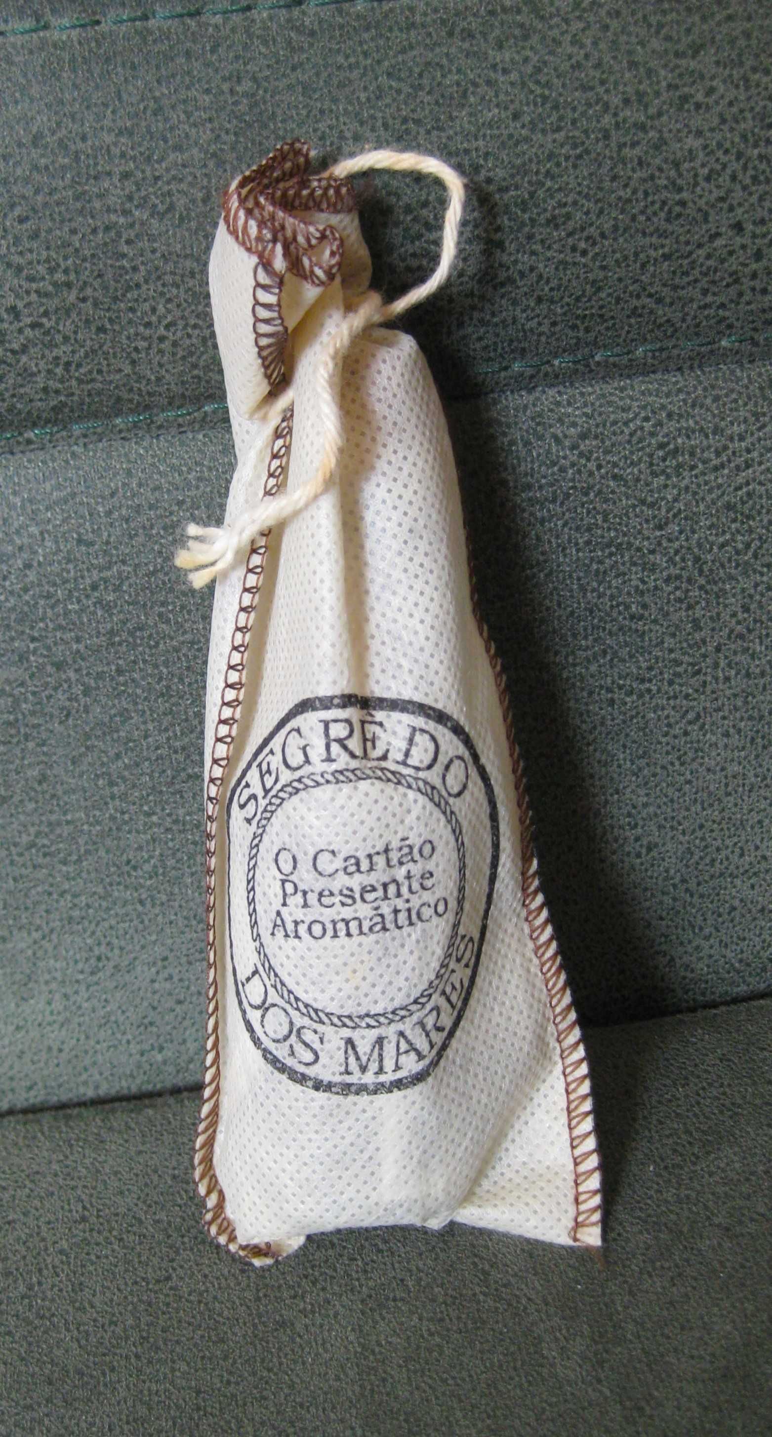 Garrafa com Mensagem de Amor no Interior
