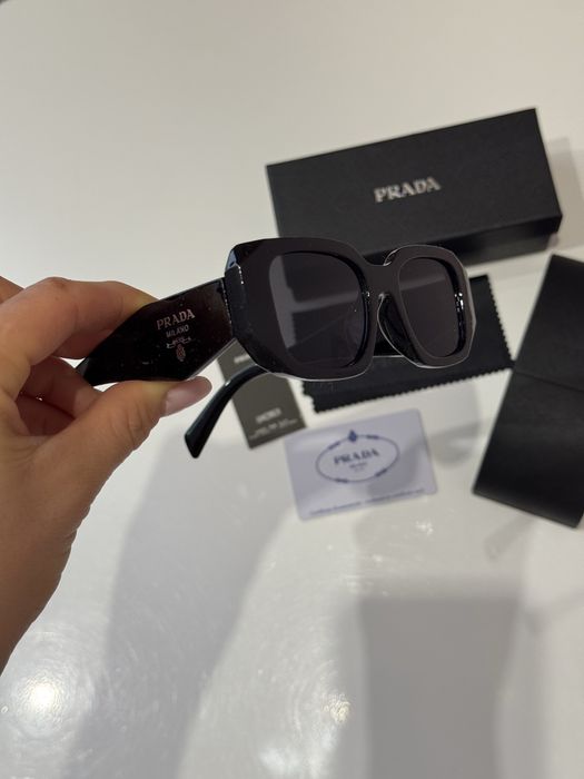 Окуляри Прада Prada в широкій оправі чорні