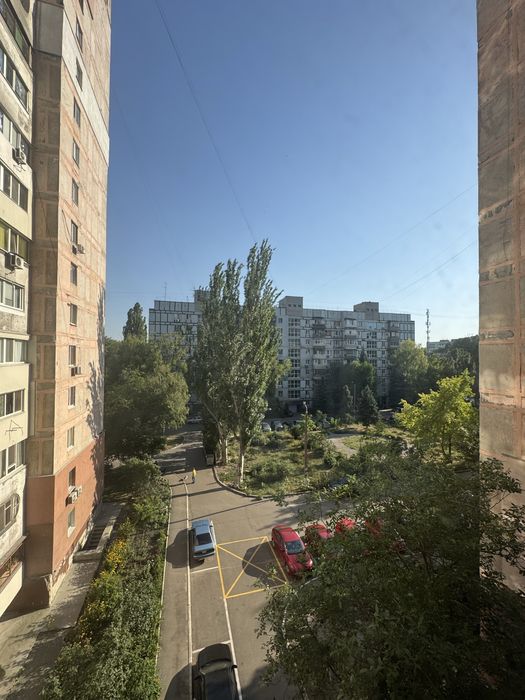 Продам 2к квартиру. Титова. Янгеля. Богдана Хмельницкого