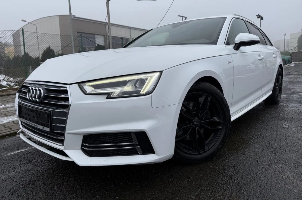 Audi A4 Avant B9 2.0TDI 150PS S line S tronic Full Led Virtual Kokpit Navi El. Klapa