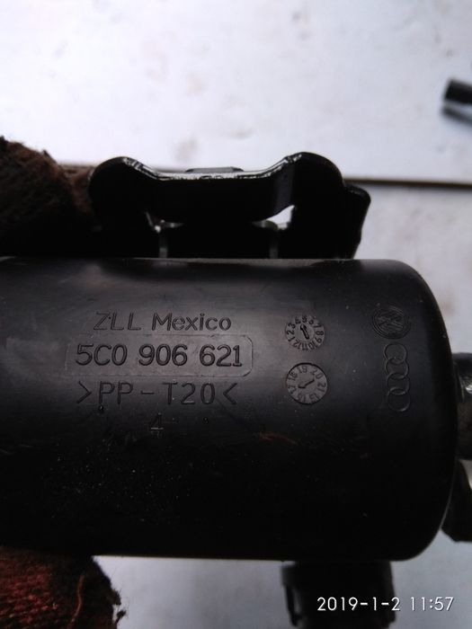 Абсорбер паров топлива vw jetta 7L0906243.5c0906621