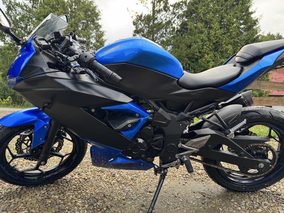 Kawasaki Ninja 125 ABS 04/2019r kat b/A1