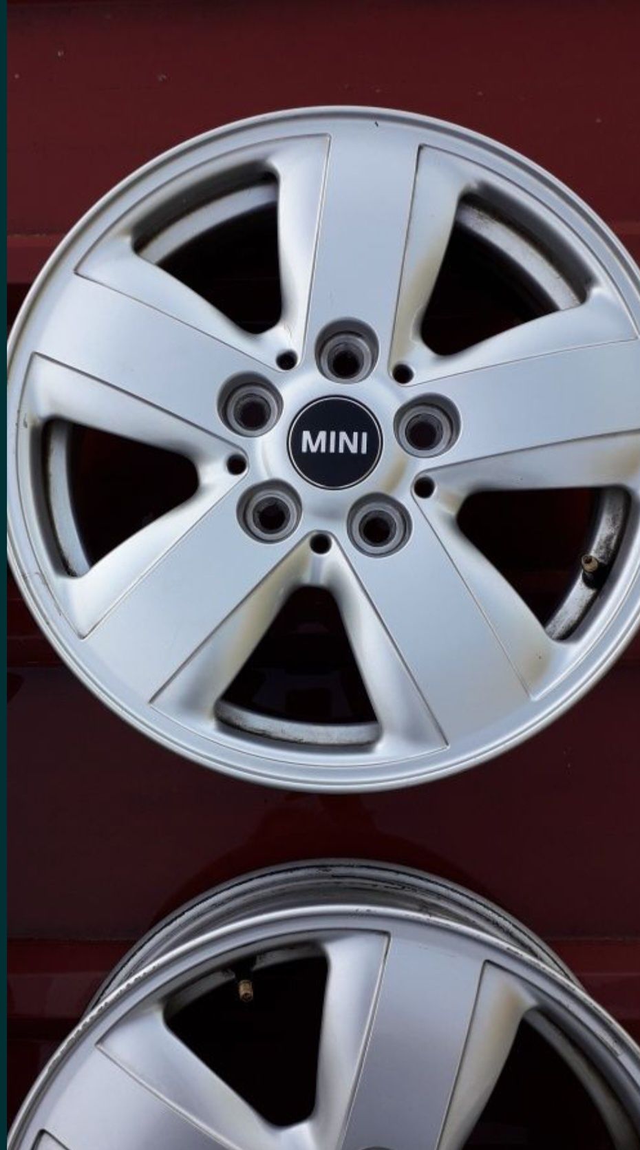 Vendo Jantes originais Mini 15"
Vendo pneus 175/65