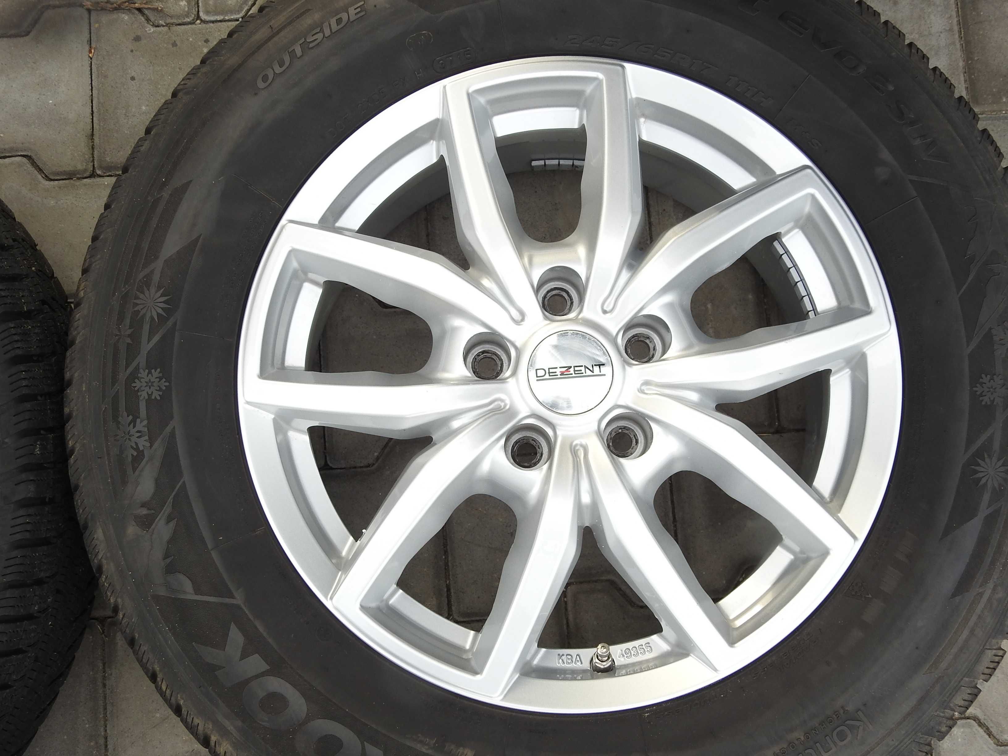 4x Alufelgi 17'' 5x120 7,5J ET 50 Dezent piasta 65,1 VW T5 T6
