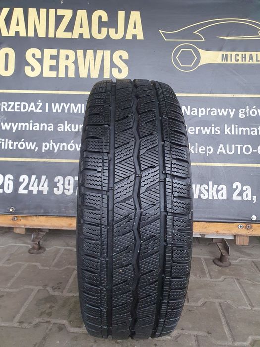 Opona zimowa 215/65/16C Hankook Winter icept LV