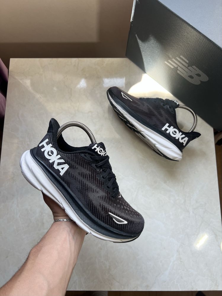 Кроссовки Hoka Clifton 9 Розмір 36.5 Original Взуття