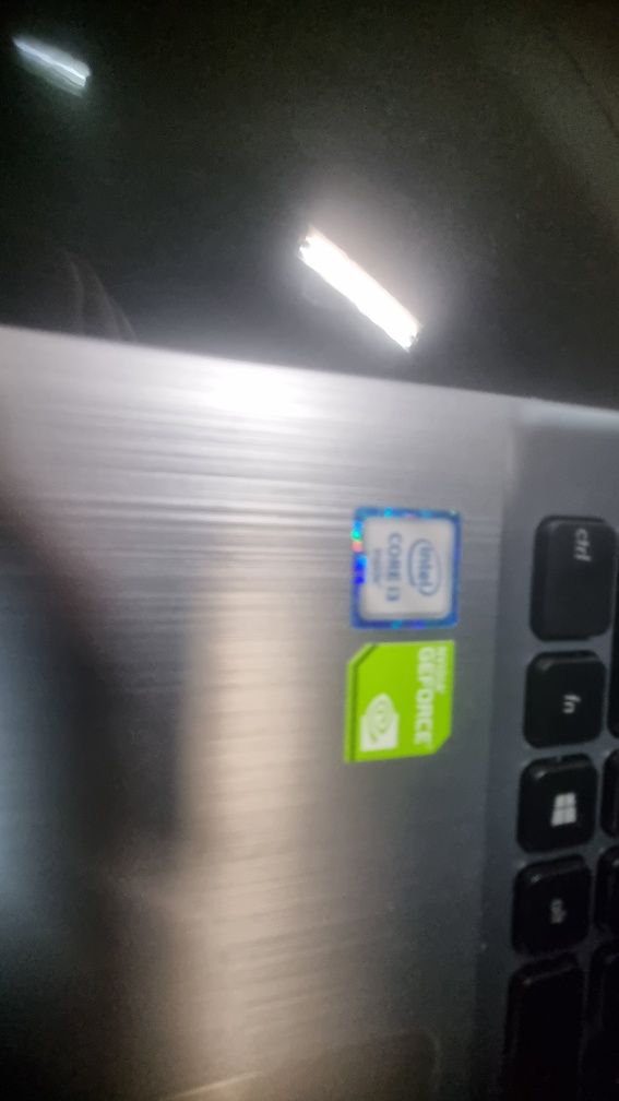 Asus r541u  i3 core z zasilaczem bez dysku