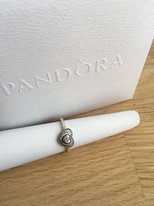 ‼️Nowy, oryginalny pierścionek Pandora. Rozmiar 54. Polecam