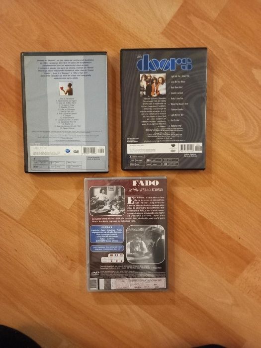 Três DVDs diversos