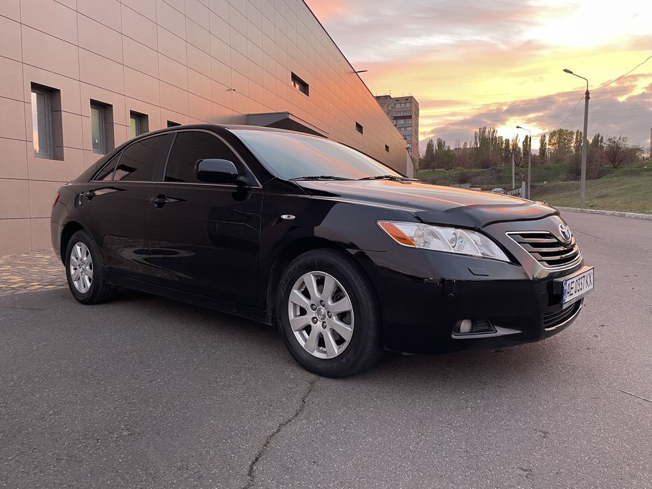 Продам Toyota camry