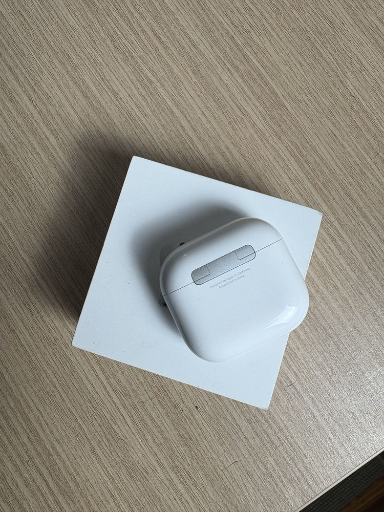 Apple airpods 4 novos