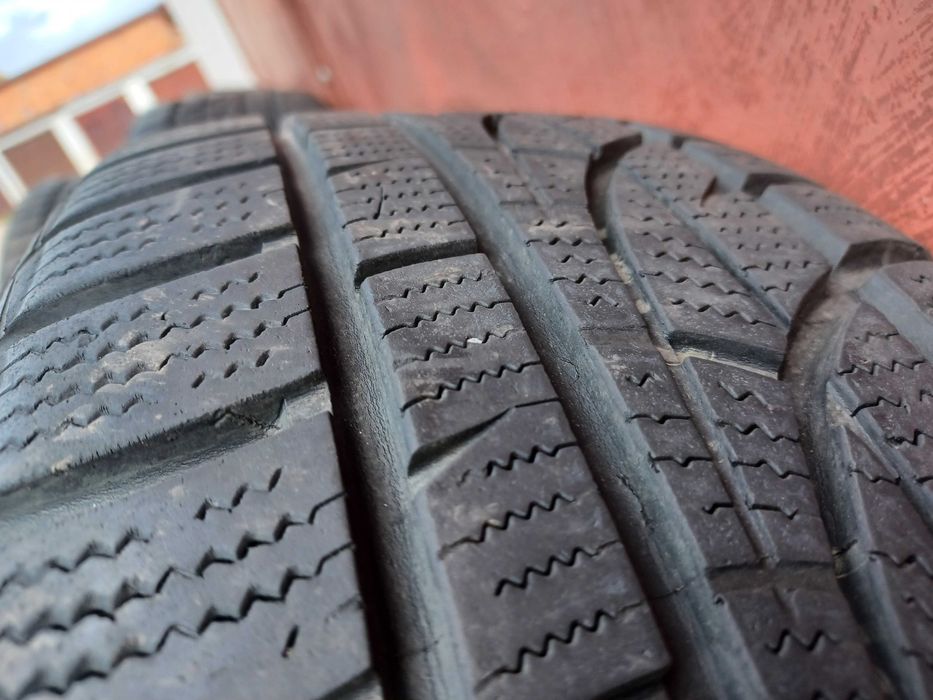 4 x Opony zimowe HANKOOK 195/50/16 wys. bieżnika  6,5 stan b. dobry