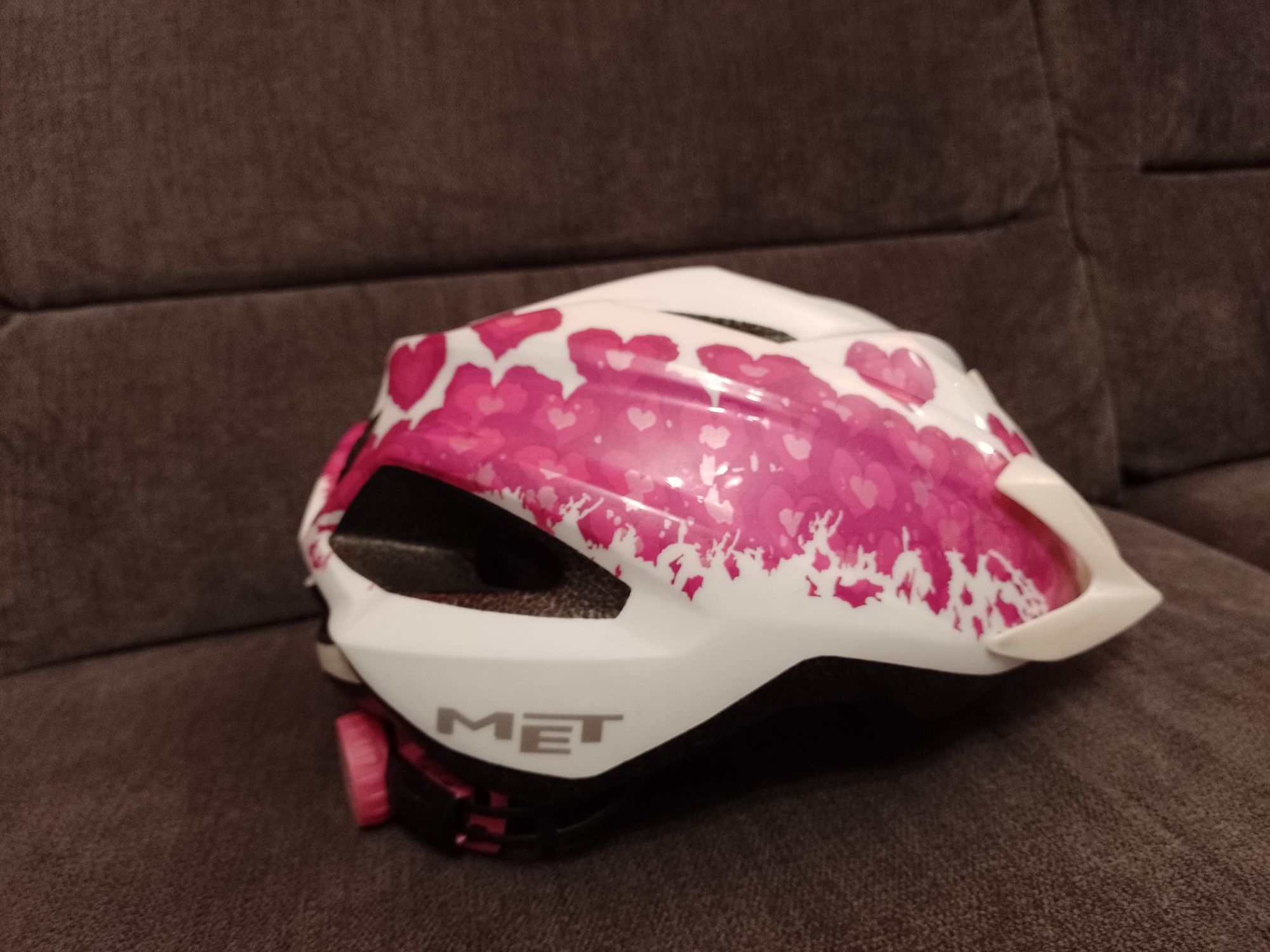 Kask rowerowy uniwersalny MET