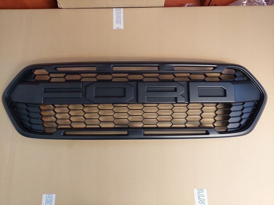 GRILL ATRAPA NOWA OE FORD CUSTOM 2467234