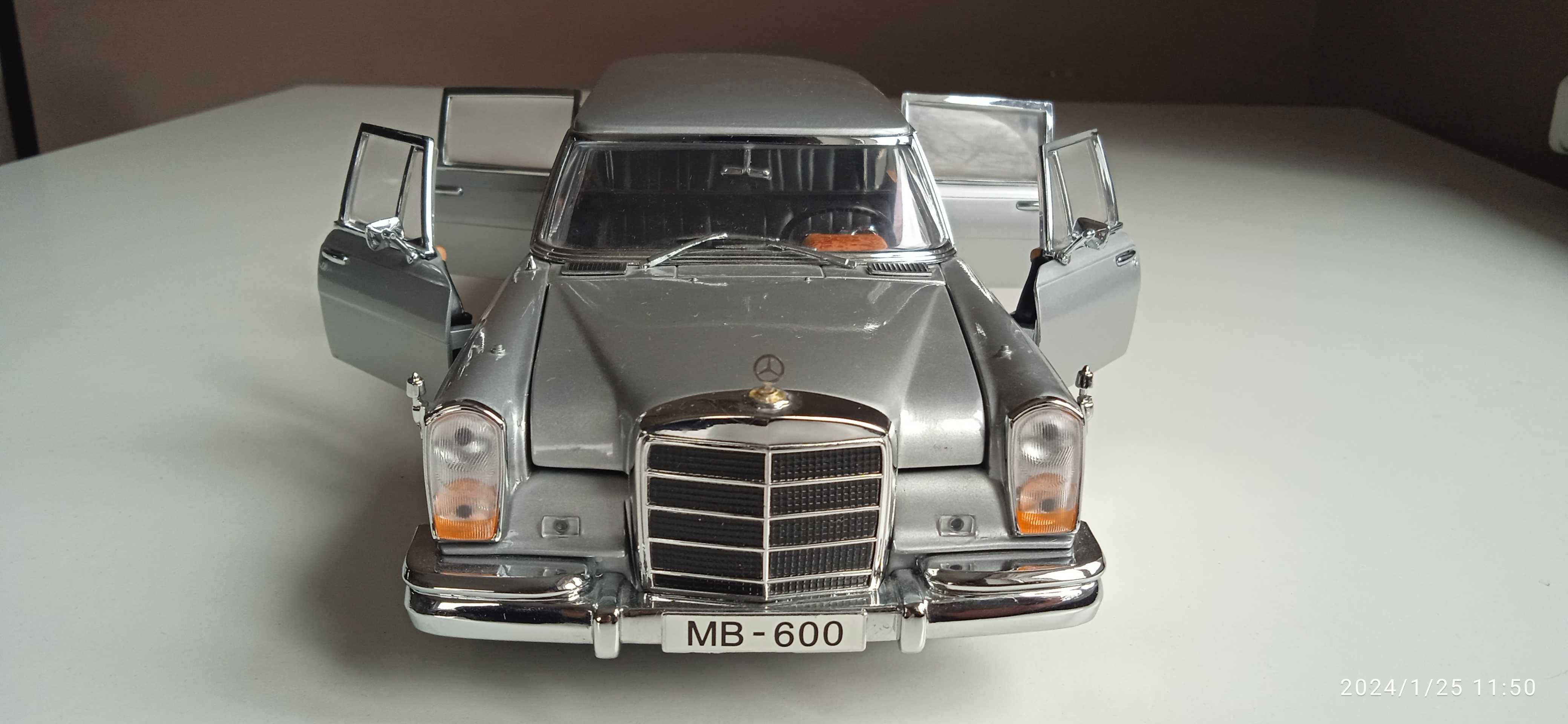 модель 1.18  MERCEDES BENZ - 600 PULLMAN  1966