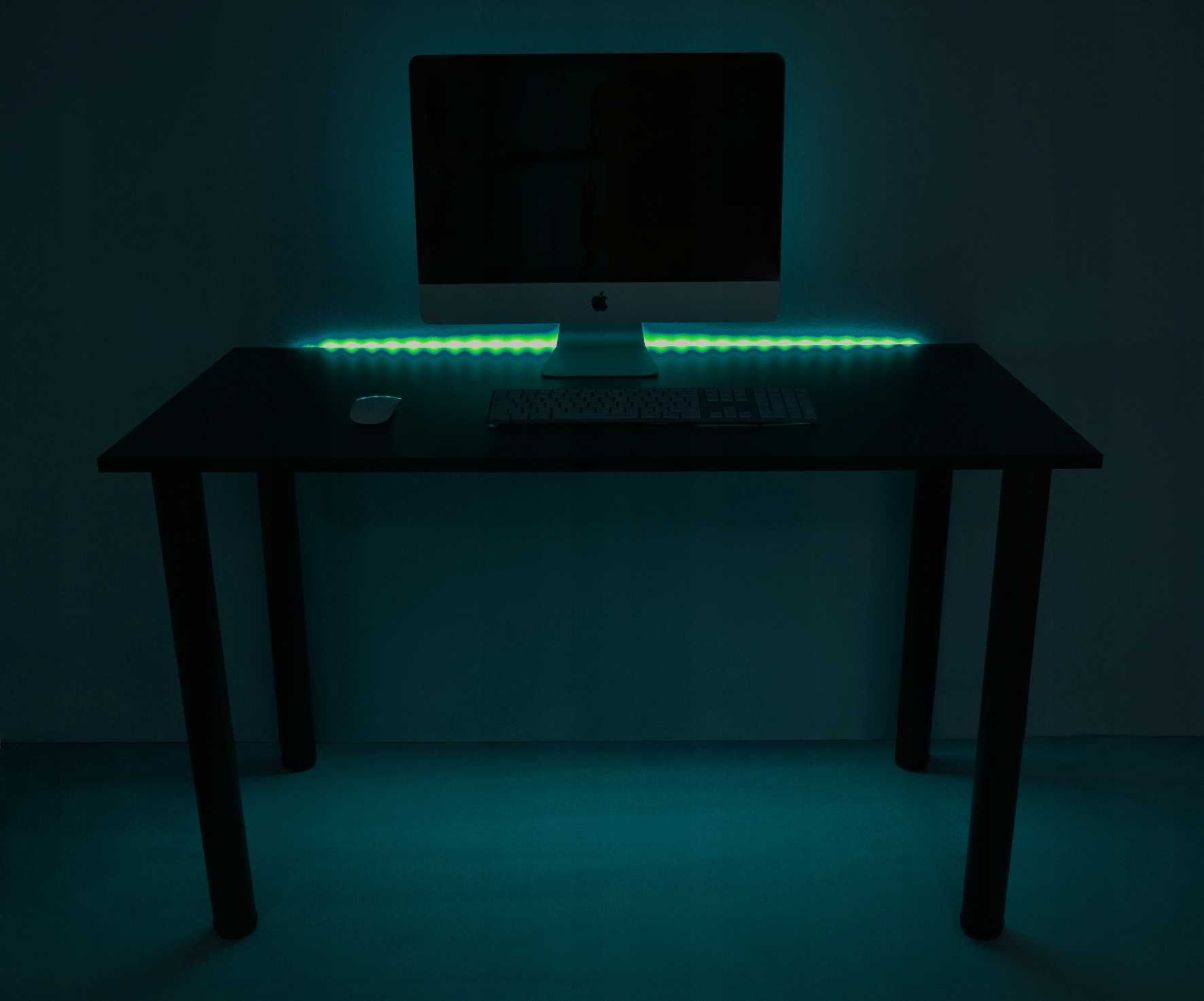 Ігровий стіл для гравців Black+LED SmartDesk 120 х 75 х 60 см