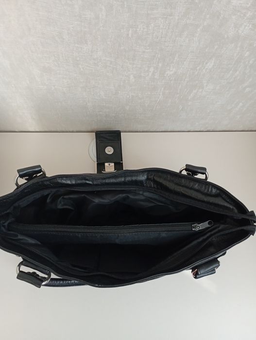 Сумка чёрная ...