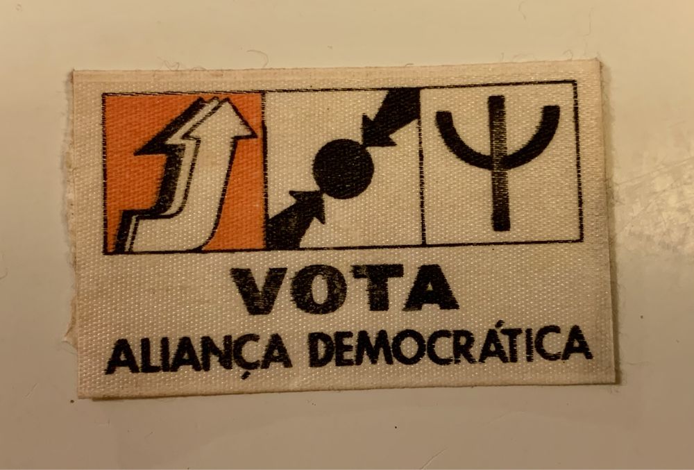 Autocolante Aliança Democrática vintage antigo anos 70