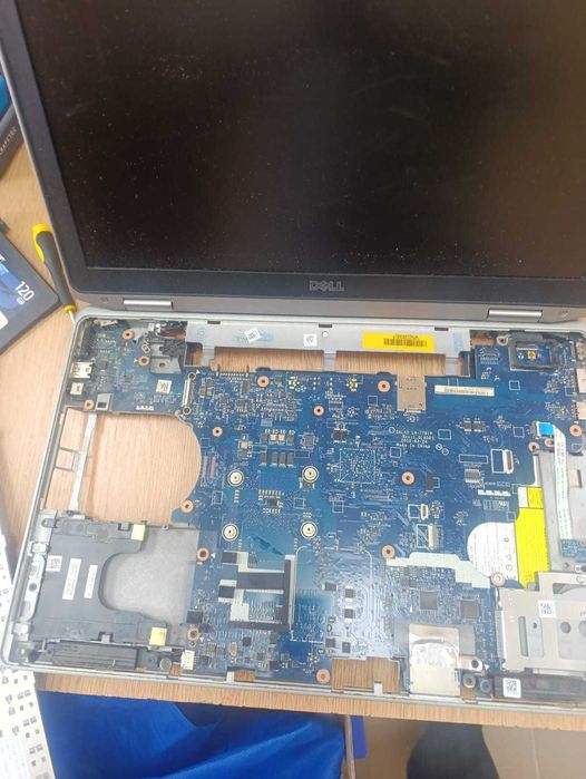 Ноутбук Dell E 6530 на запчастини