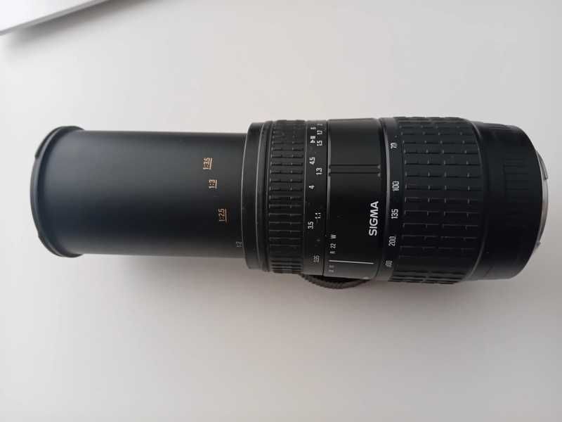 Sigma 70-300mm F4-5.6 DL Macro Super lens for Canon EF film camera