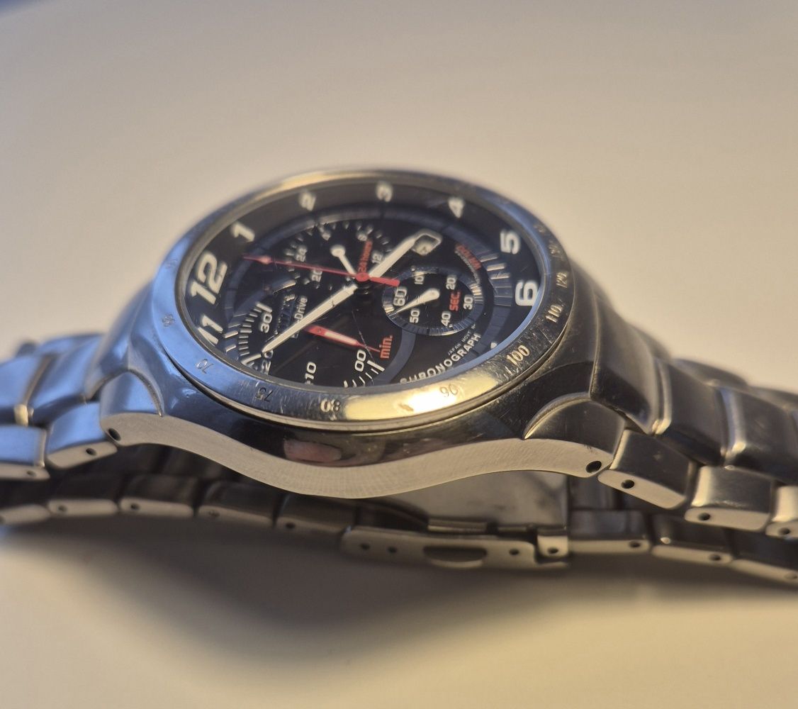 zegarek Citizen Eco-Drive h570 solar
