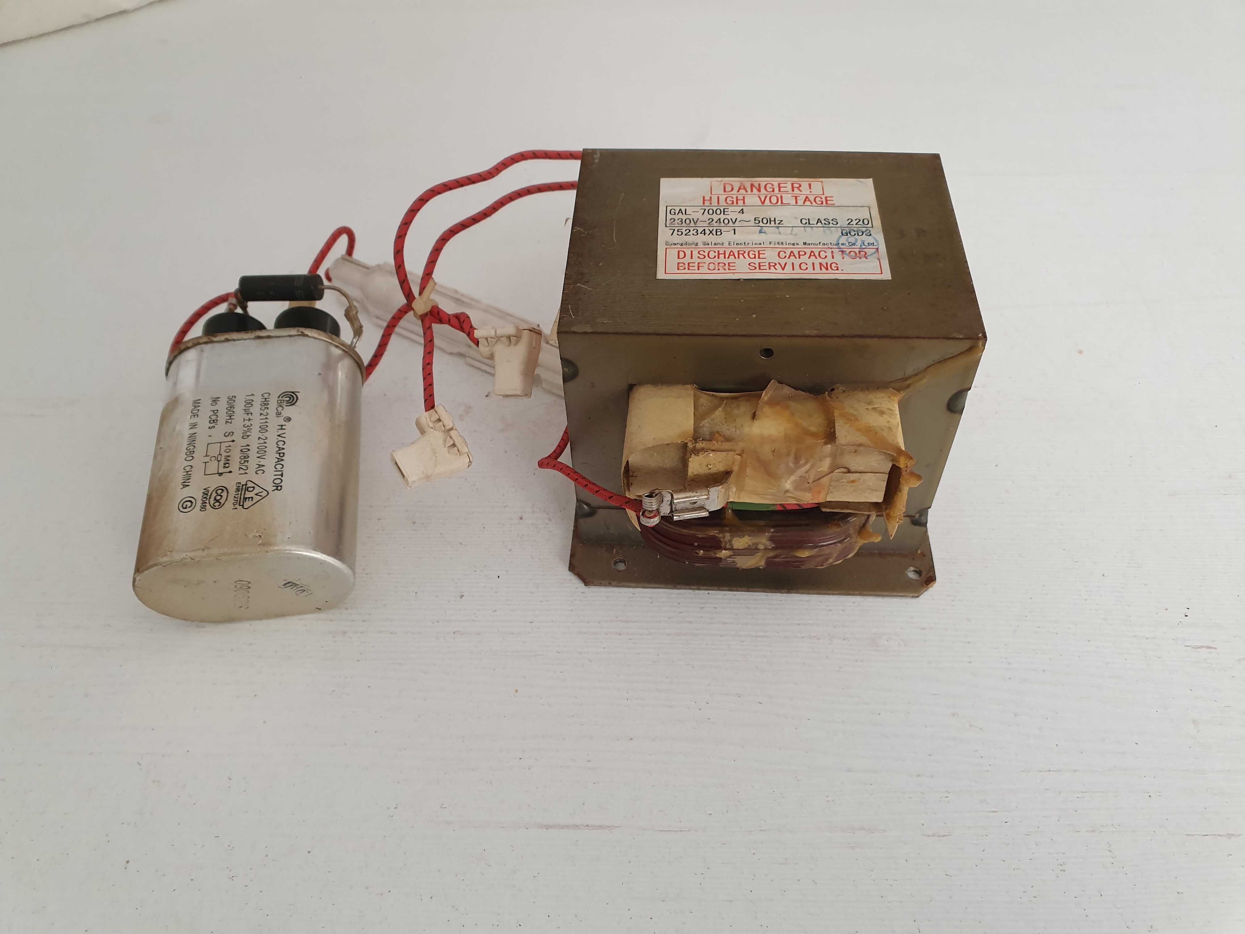 Transformator z kuchenki mikrofalowej mikrofalówki GAL-700e-4
