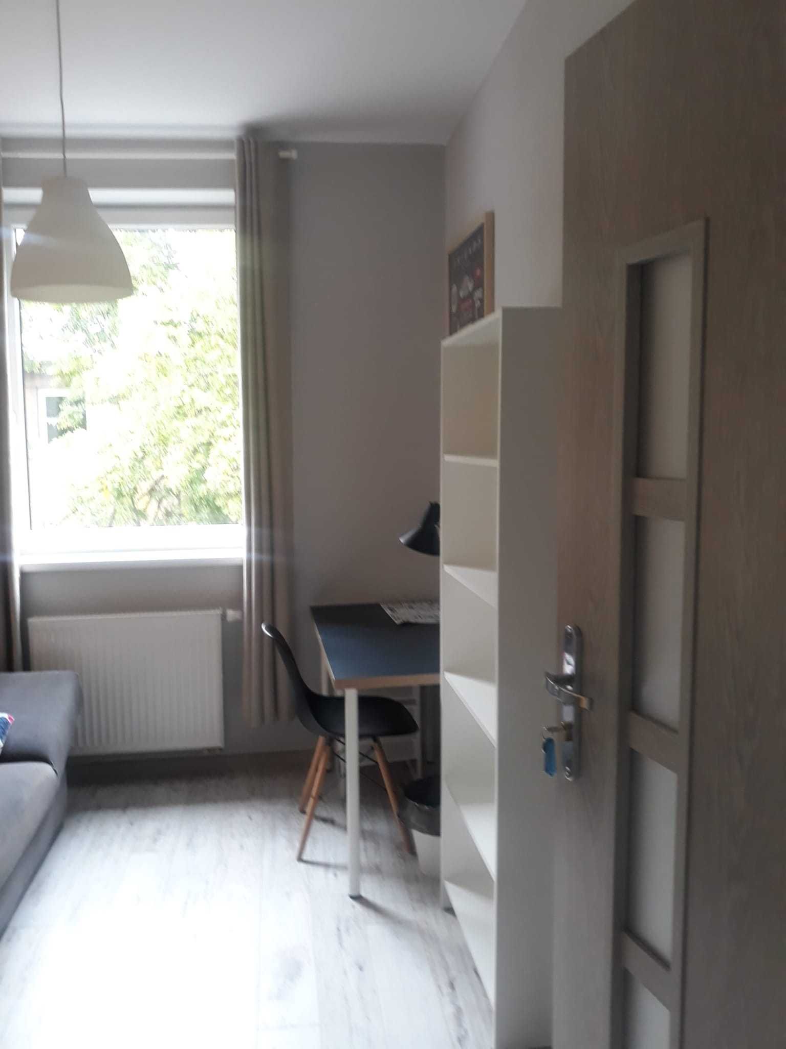 1000 ZE WSZYSTKIM, wolny pokój w mieszkaniu studenckim - Łódź Górniak