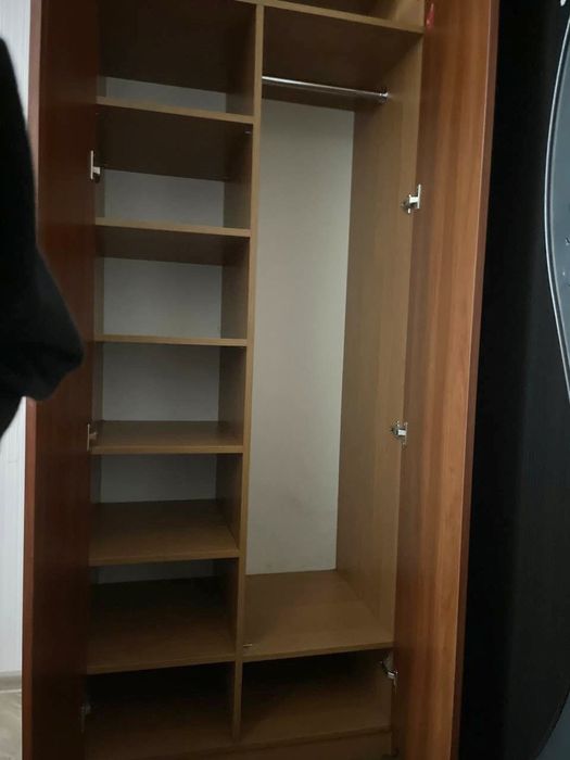 Продамо набір з чотирьх меблів