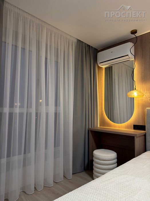 Квартира з новим ремонтом в центрі міста з автономним опаленням