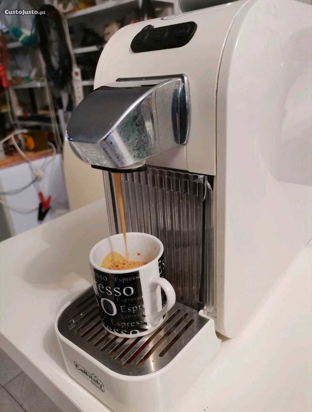 Máquina de café para cápsulas