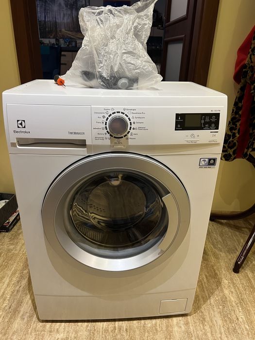 Pralka Elektrolux huczy łożysko