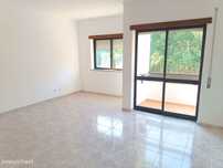 Apartamento T2 em Coimbra (Bairro de Santa Apolónia)