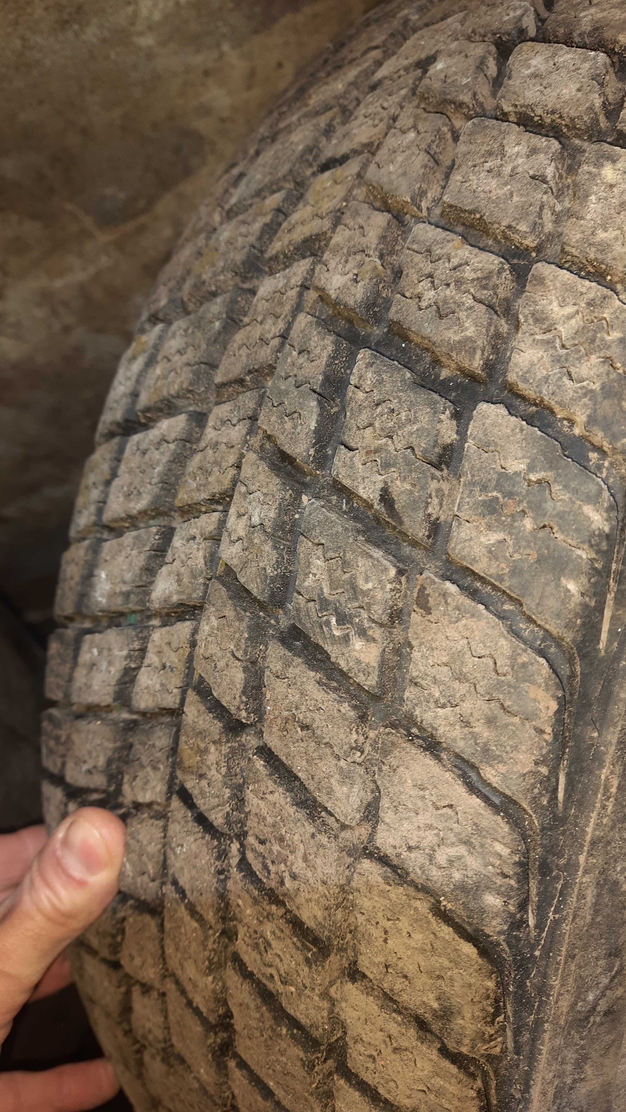 Продам шину 225/65 R17